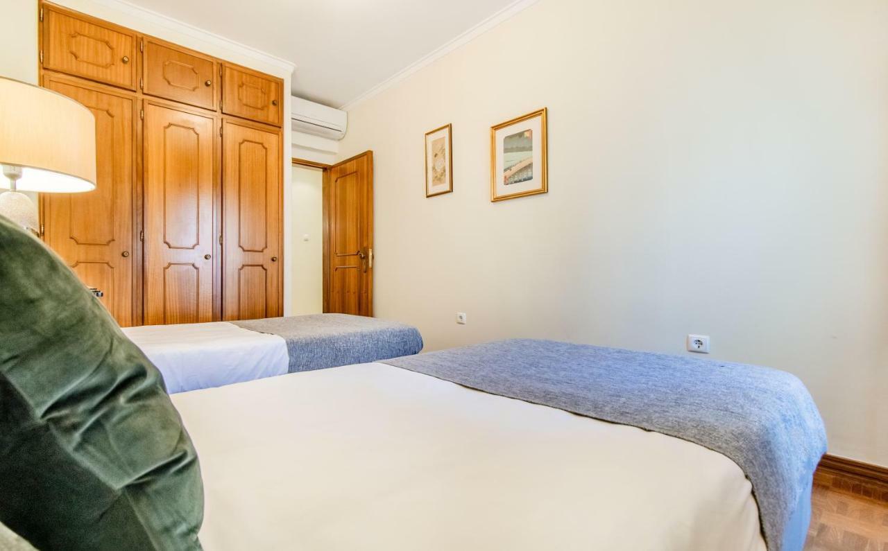 Telheiras Comfortable Stay Lisbon Exterior photo