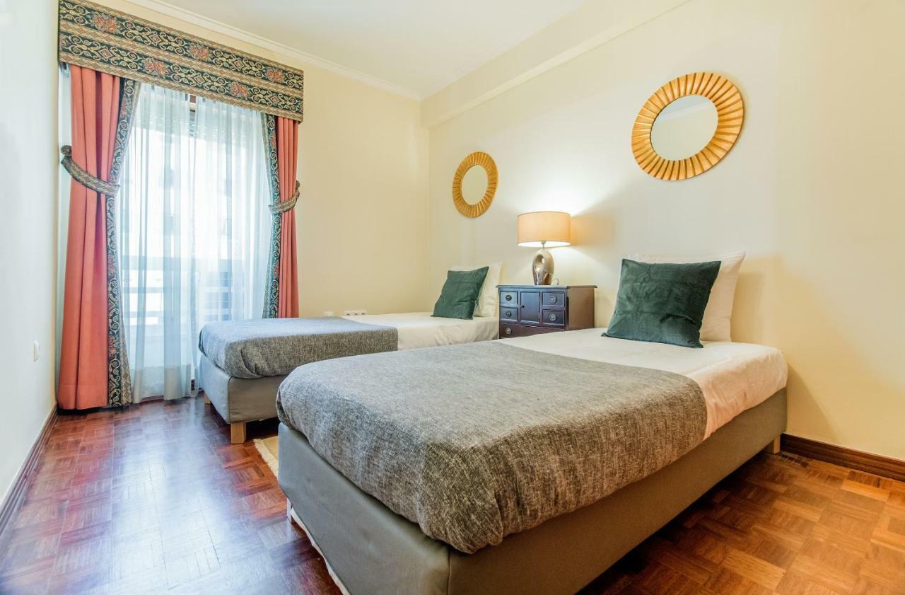 Telheiras Comfortable Stay Lisbon Exterior photo